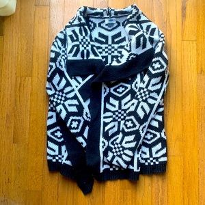 Sweataaa Weathaaaa🤍🖤